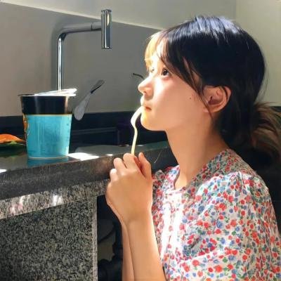 明洞约定 海报